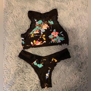 Volcom halter top bikini